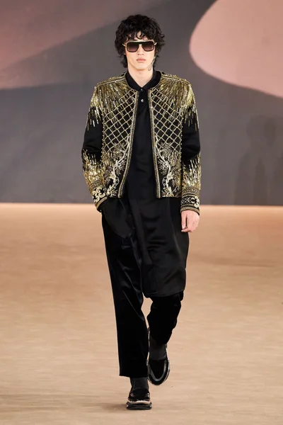 Look 66